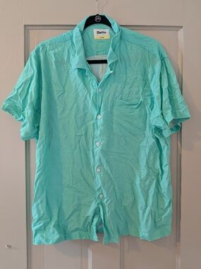 Men's Short-Sleeve Button-Up Shirt in Aqua